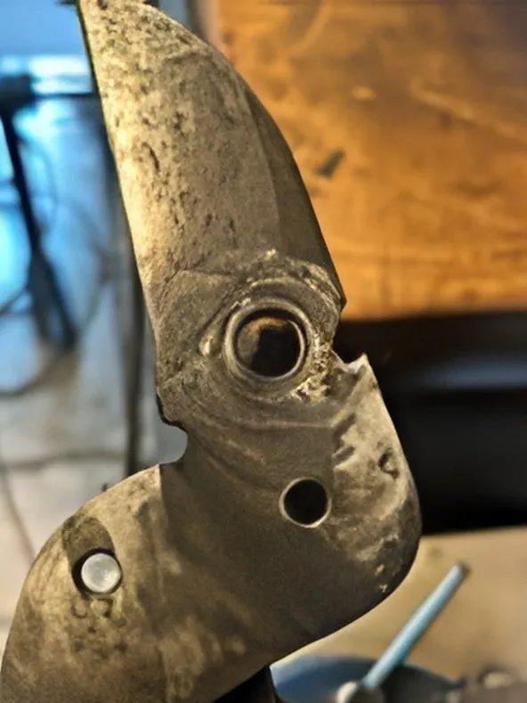 Pivot de ciseaux grippé Avant